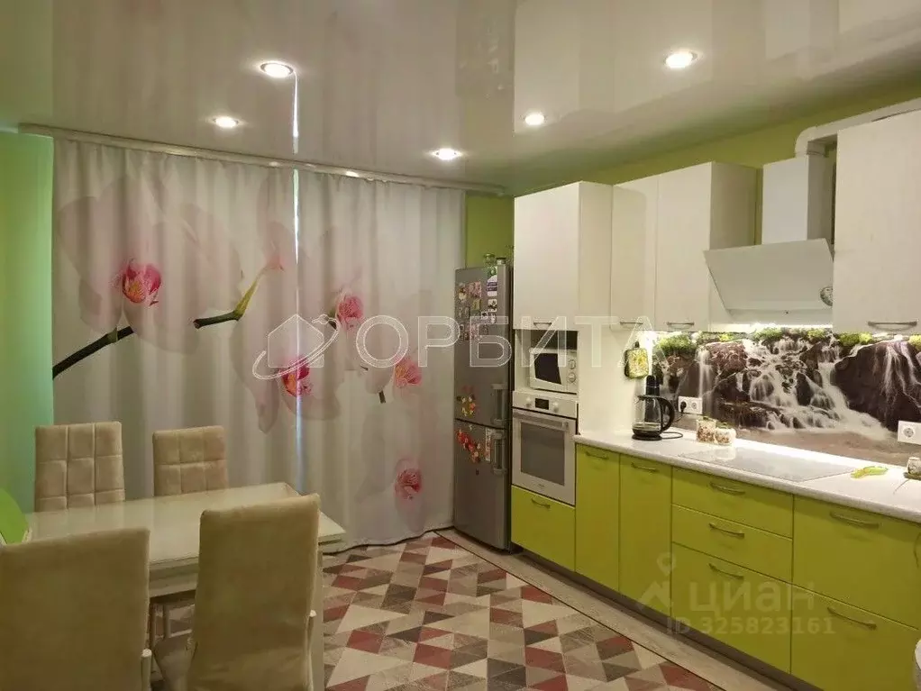 2-к кв. Тюменская область, Тюмень ул. Федюнинского, 62к1 (67.5 м) - Фото 2