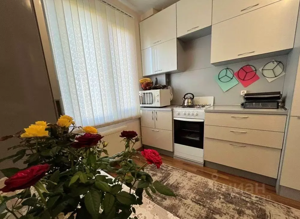 1-к кв. Омская область, Омск Верхнеднепровская ул., 273 (37.0 м) - Фото 0