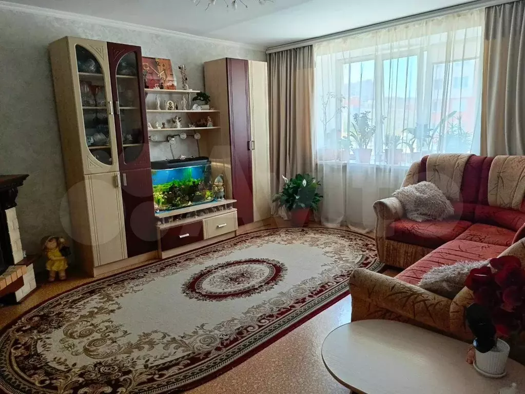3-к. квартира, 70 м, 4/10 эт. - Фото 0