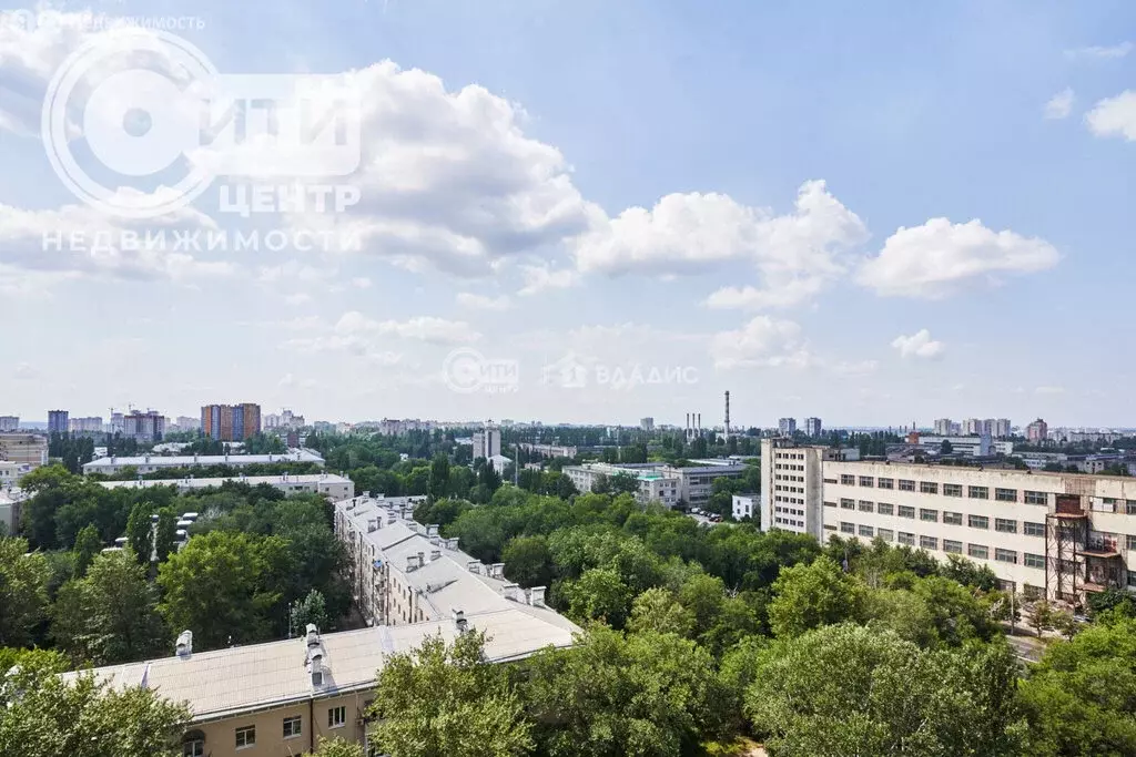 2-комнатная квартира: Воронеж, улица Ворошилова, 1/6 (77.6 м) - Фото 1