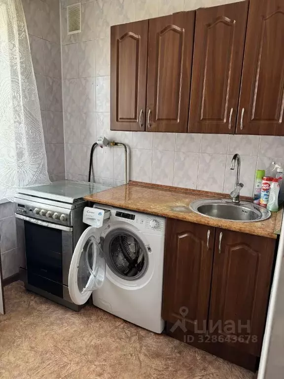 3-к кв. Белгородская область, Белгород ул. Белгородского полка, 33 ... - Фото 1