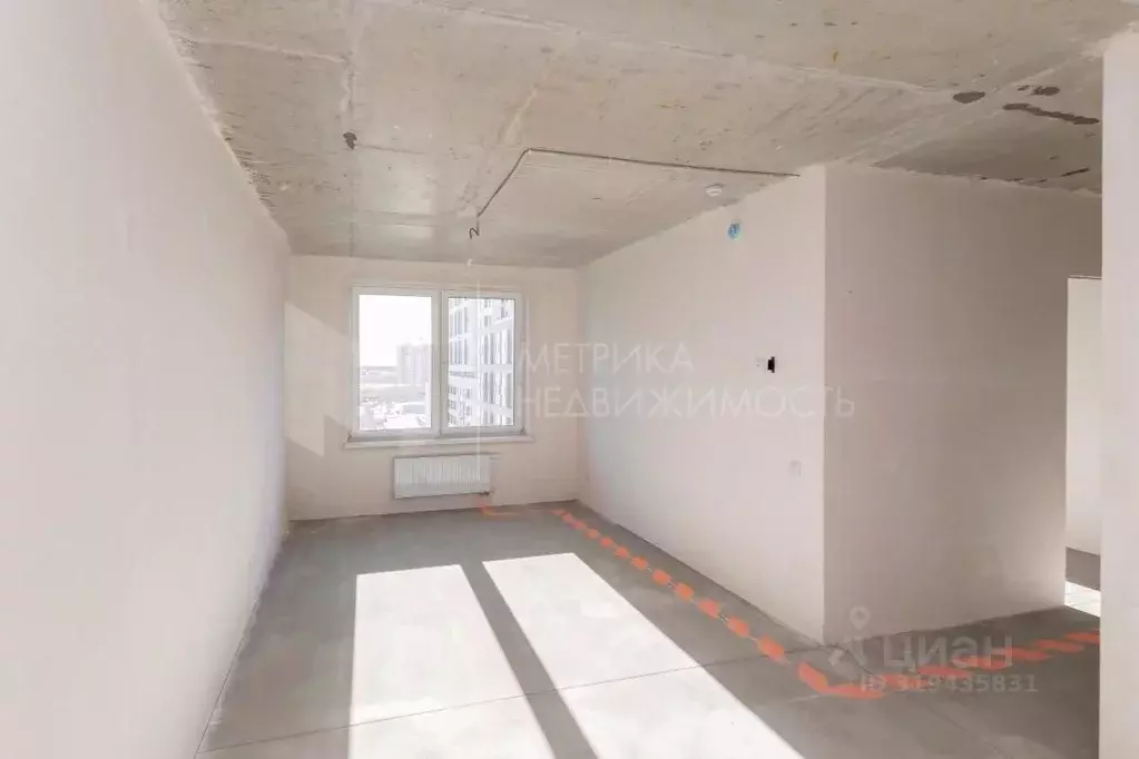 2-к кв. Тюменская область, Тюмень Харьковская ул., 72Б (62.31 м) - Фото 0