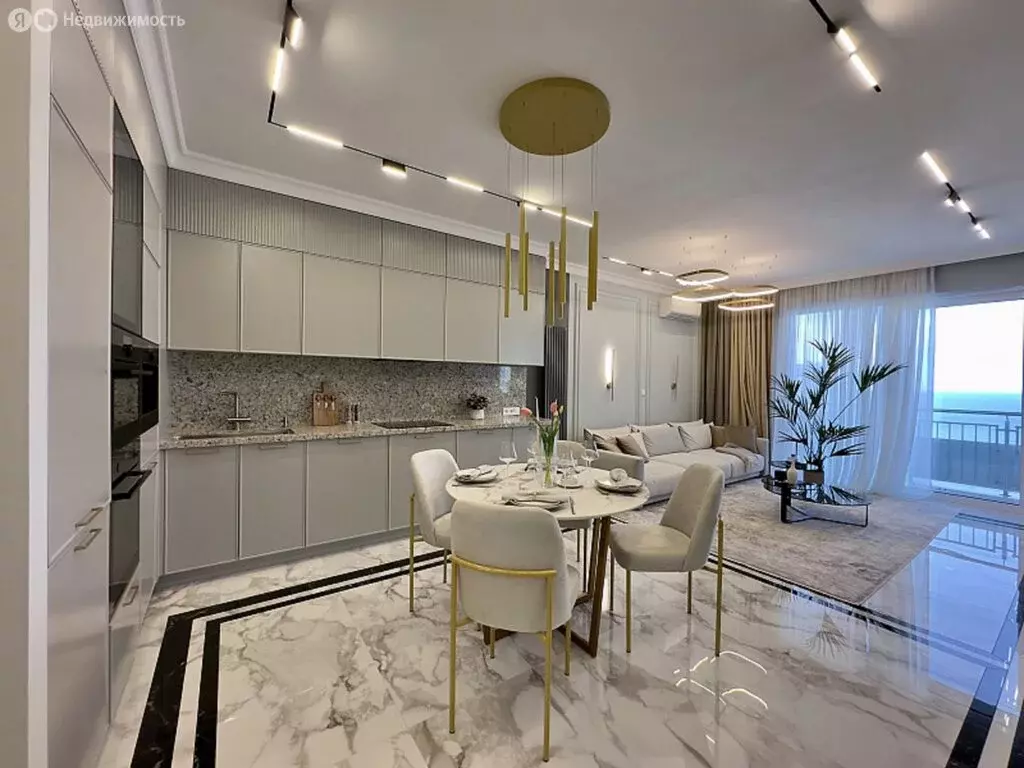 4-комнатная квартира: Сочи, микрорайон Новый Сочи (175 м) - Фото 1