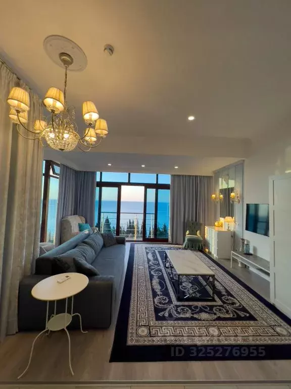 1-к кв. Крым, Алушта аллея Декабристов, 5 (70.0 м) - Фото 2