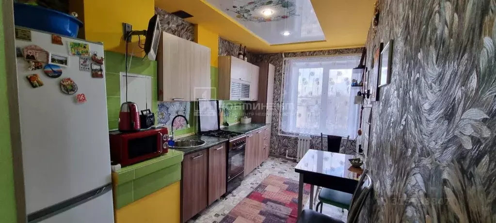 3-к кв. Владимирская область, Ковров ул. Зои Космодемьянской, 1/11 ... - Фото 0