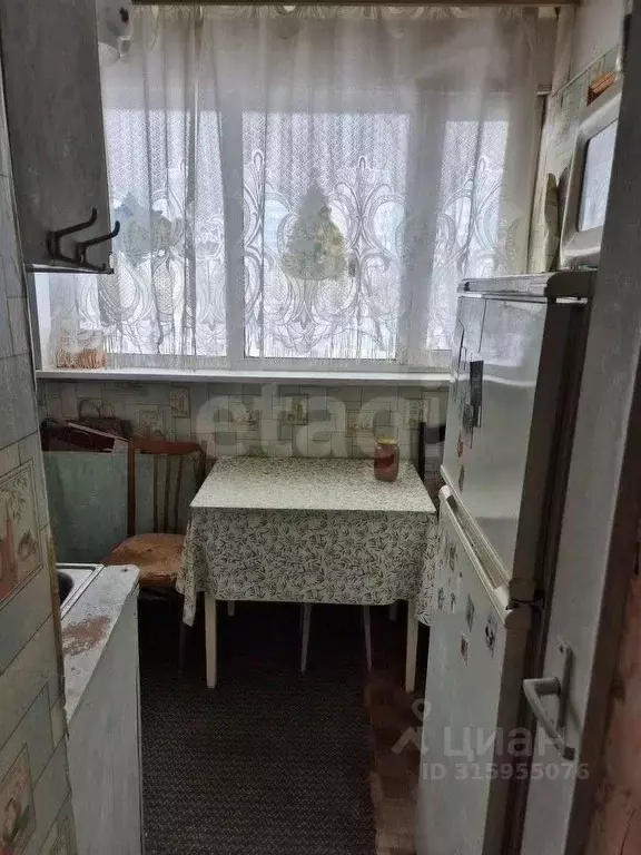 3-к кв. Ямало-Ненецкий АО, Новый Уренгой ул. Геологоразведчиков, 8А ... - Фото 0