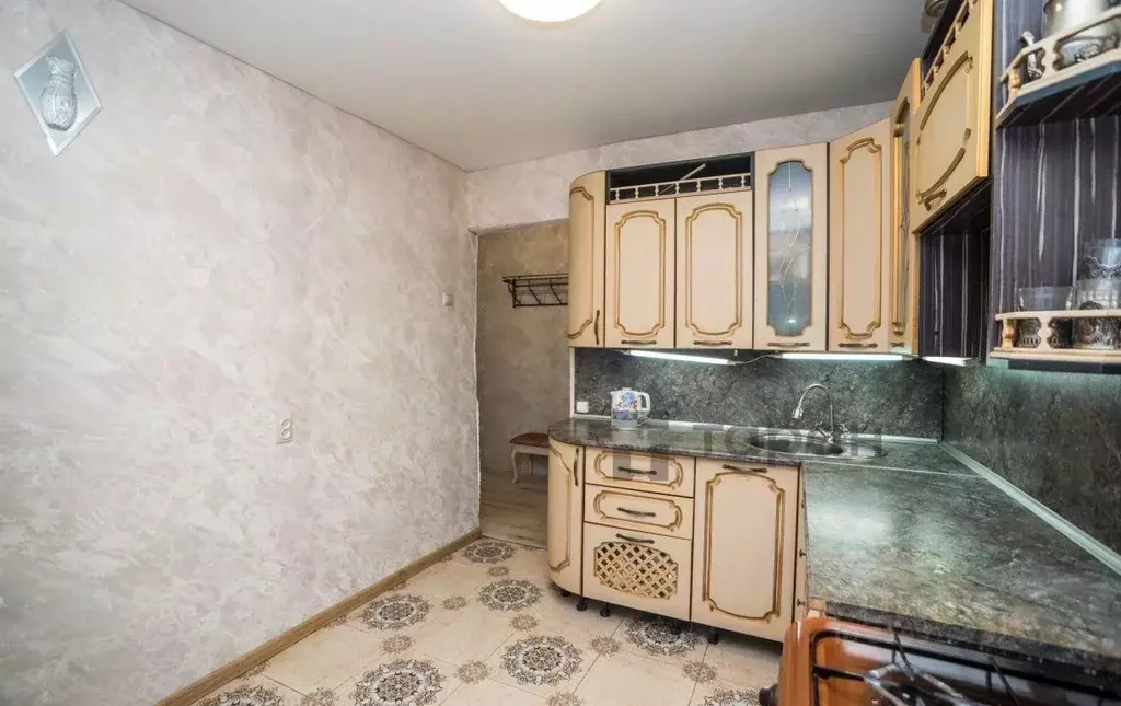 3-к кв. Челябинская область, Челябинск Гражданская ул., 29 (60.5 м) - Фото 0