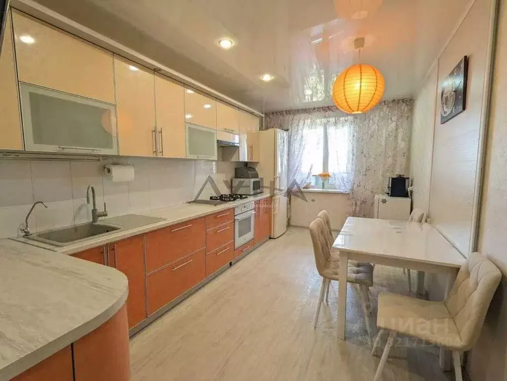 4-к кв. Татарстан, Набережные Челны пос. ЗЯБ, ул. Хади Такташа, 8 ... - Фото 1