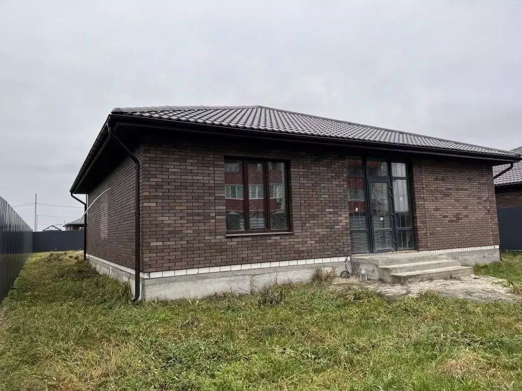 Дом в Брянская область, Брянский район, Отрадненское с/пос, с. ... - Фото 1