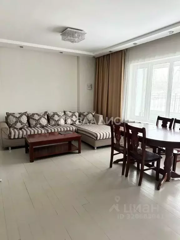 Таунхаус в Бурятия, Улан-Удэ ул. Жердева, 40/5 (245 м) - Фото 1