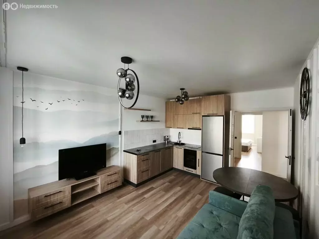 3-комнатная квартира: Томск, улица Энтузиастов, 37 (56 м) - Фото 0