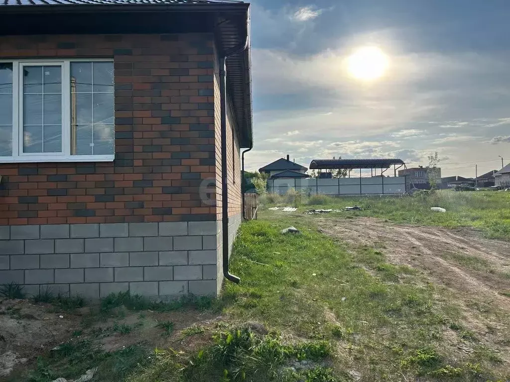 Дом в Белгородская область, Белгородский район, с. Стрелецкое, ... - Фото 1