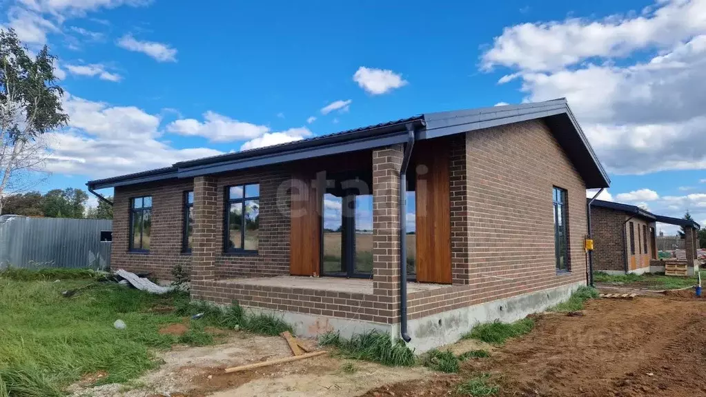 Дом в Татарстан, Лаишевский район, Рождественское с/пос, д. Дятлово  ... - Фото 1