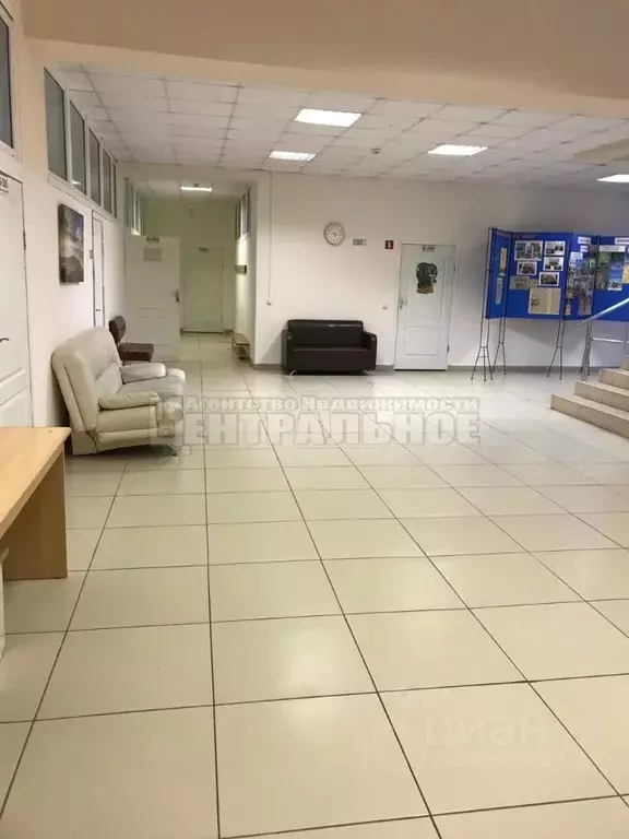 Помещение свободного назначения в Смоленская область, Смоленск просп. ... - Фото 1