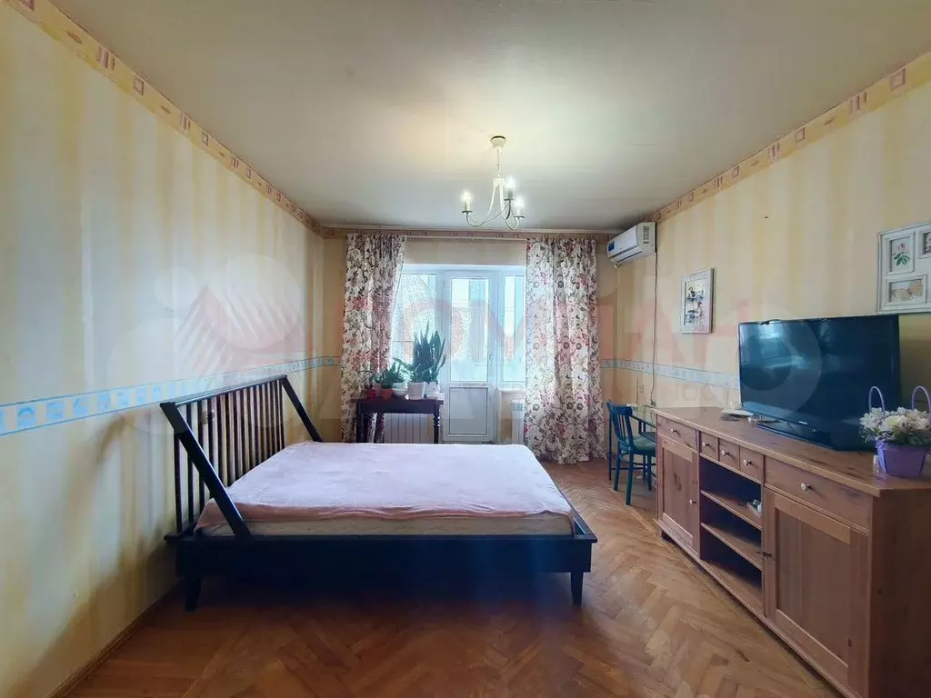 2-к. квартира, 55 м, 8/9 эт. - Фото 0