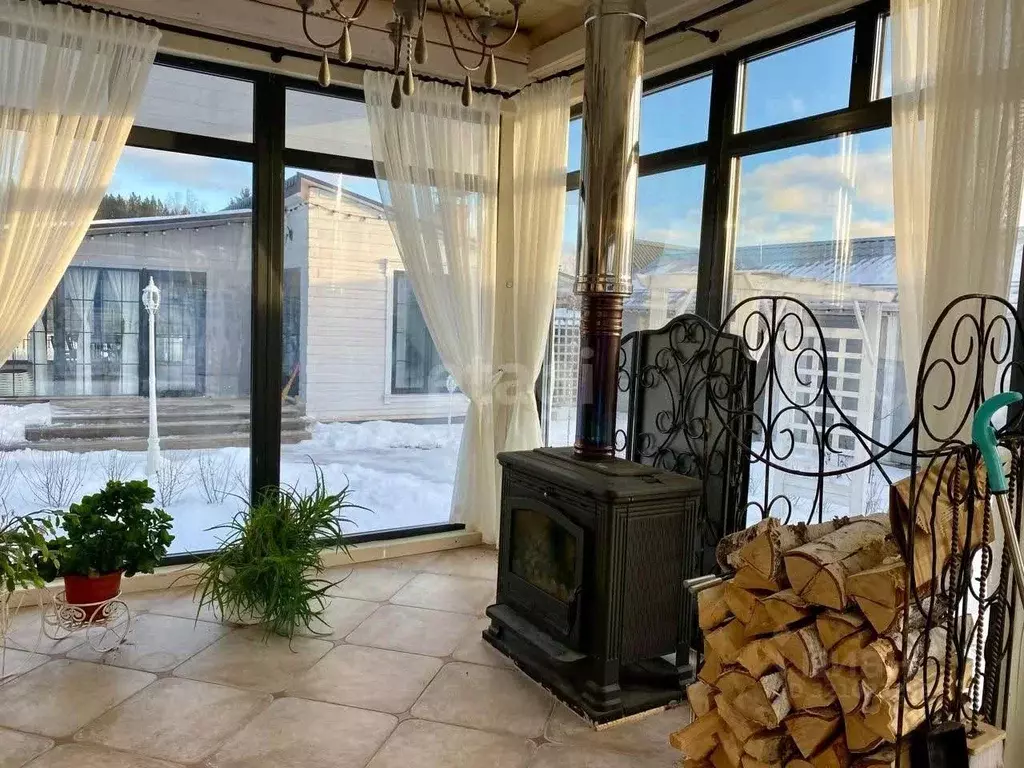 Дом в Красноярский край, Абанский муниципальный округ, Покровский ... - Фото 1