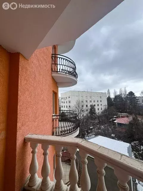 3-комнатная квартира: Кисловодск, улица 8 Марта, 37 (152 м) - Фото 1