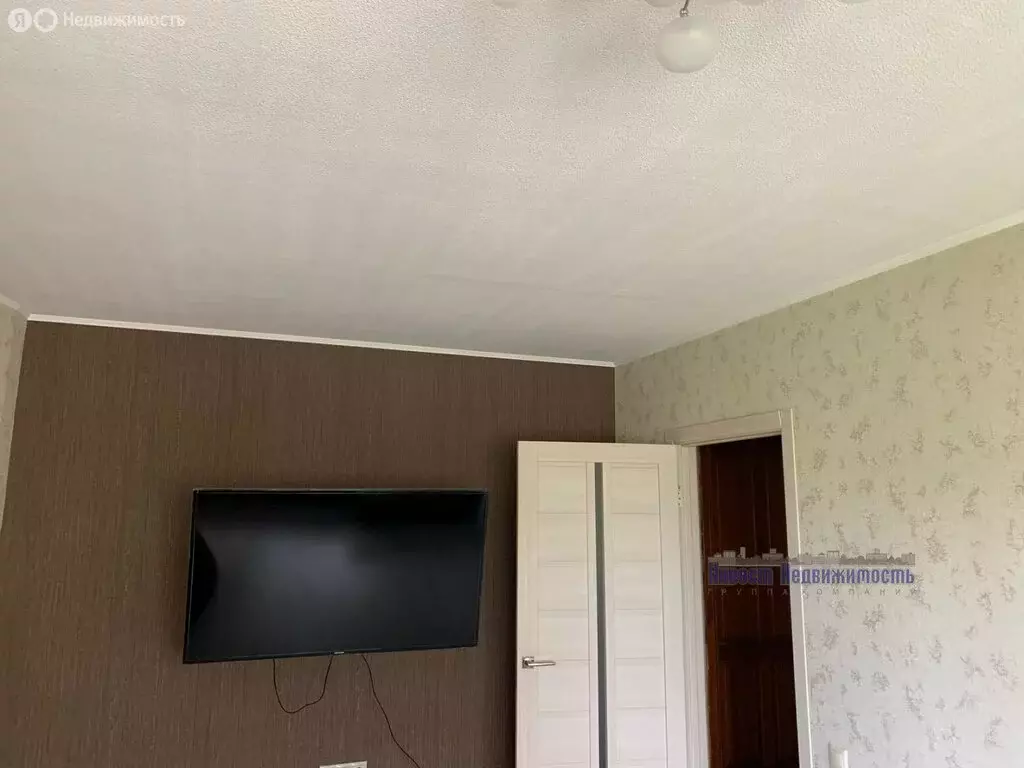 2-комнатная квартира: Барнаул, Деповская улица, 15 (53.4 м) - Фото 1