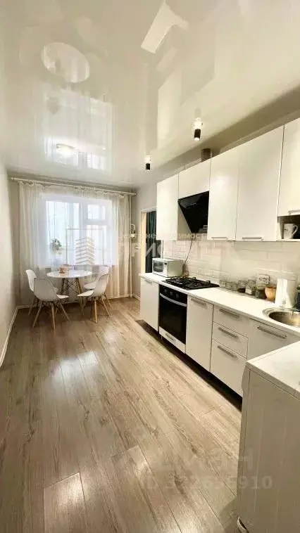 3-к кв. Саха (Якутия), Якутск 203-й мкр, 26 (61.8 м) - Фото 1