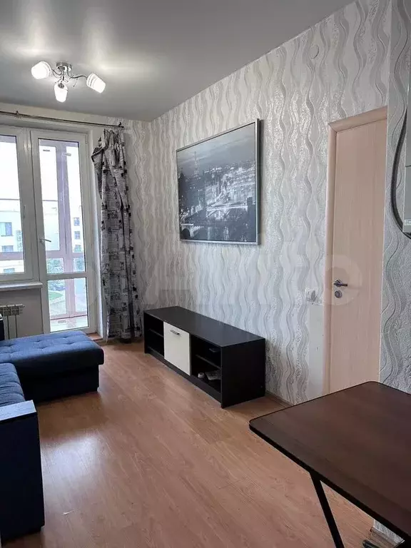1-к. квартира, 40 м, 3/3 эт. - Фото 1