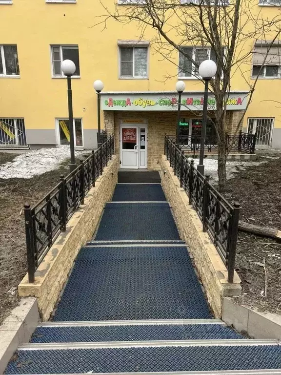 Помещение свободного назначения в Мурманская область, Мурманск ул. ... - Фото 1