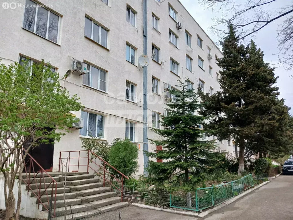 2-комнатная квартира: село Ольгинка, Черноморская улица, 1А (50 м) - Фото 1