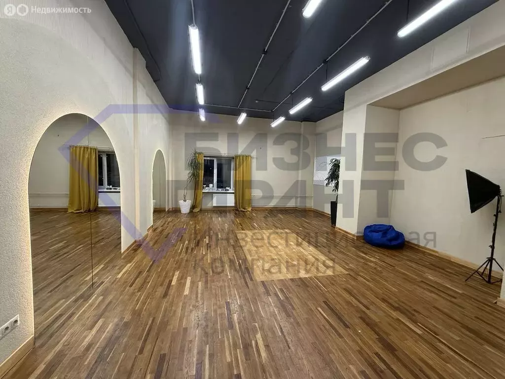 Помещение свободного назначения (165 м) - Фото 1
