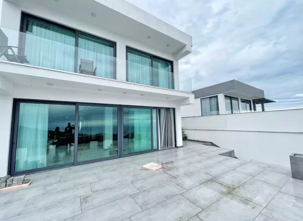 Дом в Краснодарский край, Сочи Звездная ул., 33А (250 м) - Фото 0