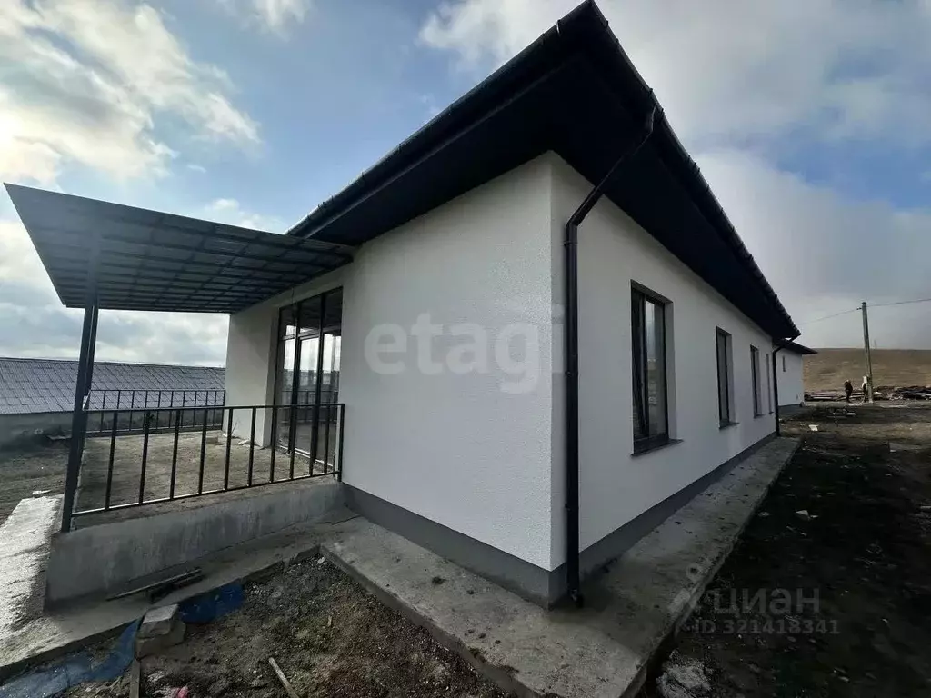 Дом в Крым, Симферопольский район, Перовское с/пос, с. Молочное  (105 ... - Фото 2