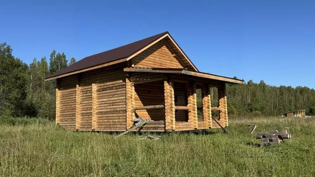 Дом в Новгородская область, Маловишерское городское поселение, д. ... - Фото 1