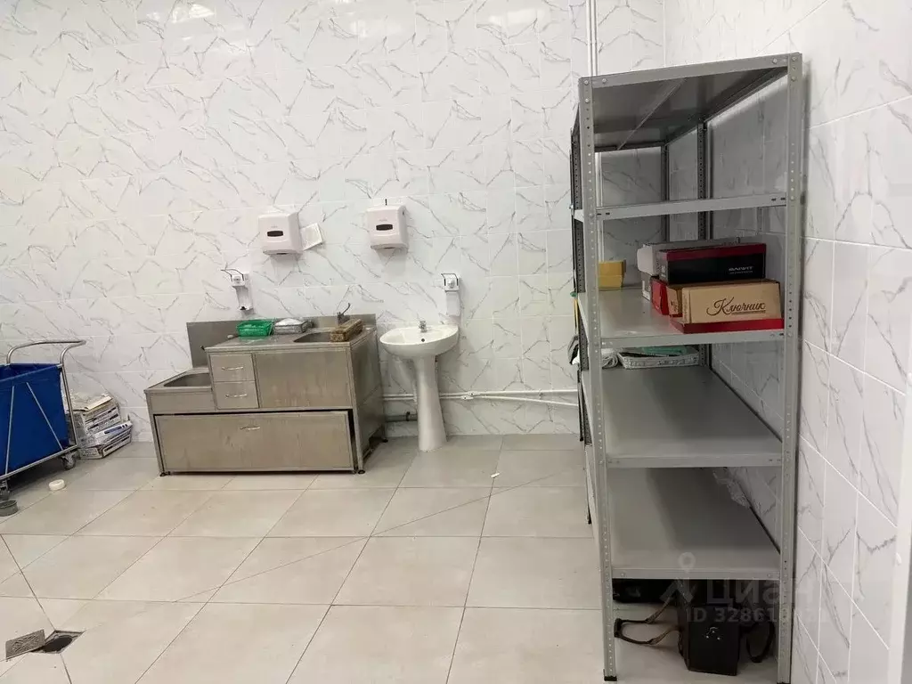 Помещение свободного назначения в Ленинградская область, Кингисепп 1-я ... - Фото 1