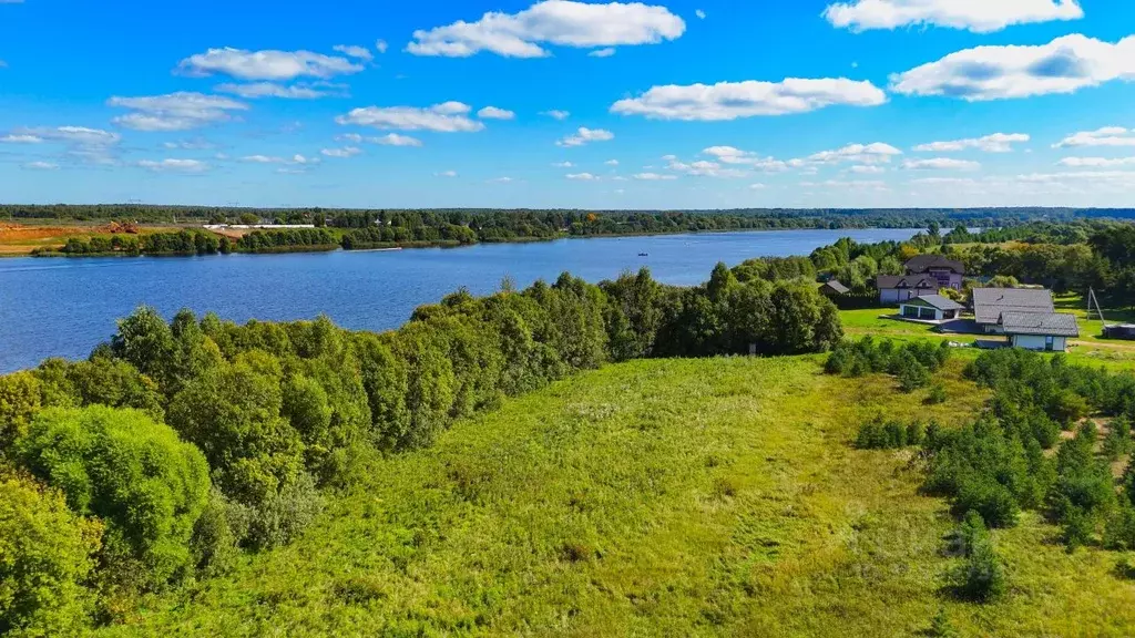 Участок в Тверская область, Конаковский муниципальный округ, д. ... - Фото 1