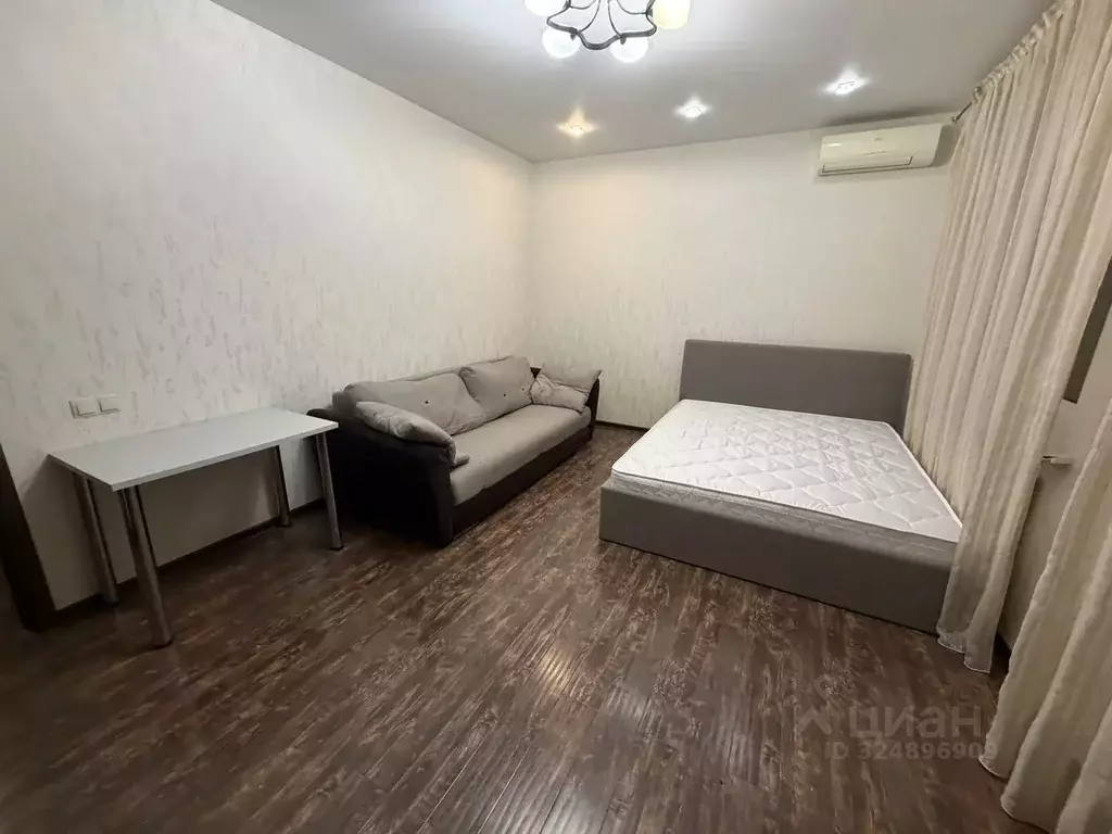 1-к кв. Волгоградская область, Волгоград ул. Им. Циолковского, 37 ... - Фото 1