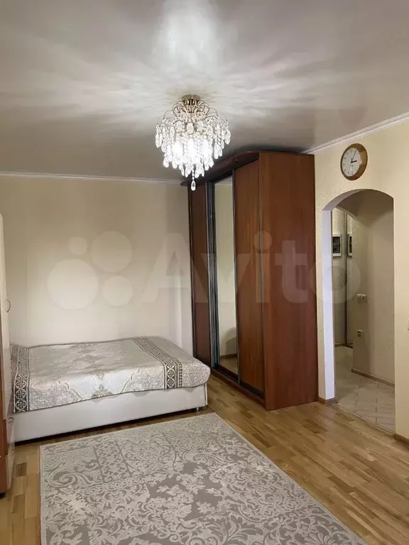 1-к. квартира, 32 м, 6/9 эт. - Фото 0