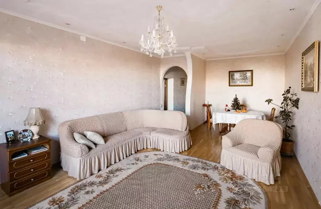 2-к кв. Татарстан, Казань ул. Калинина, 10 (90.0 м) - Фото 0