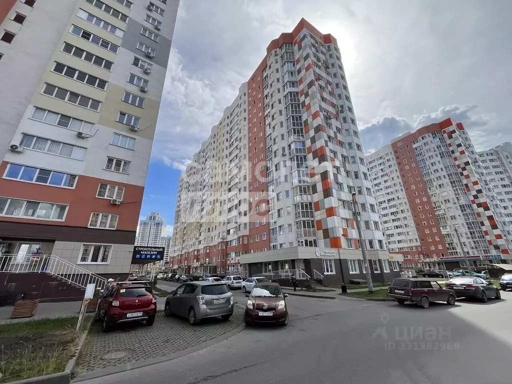 2-к кв. Липецкая область, Липецк ул. И.В. Свиридова, 20к2 (76.2 м) - Фото 1