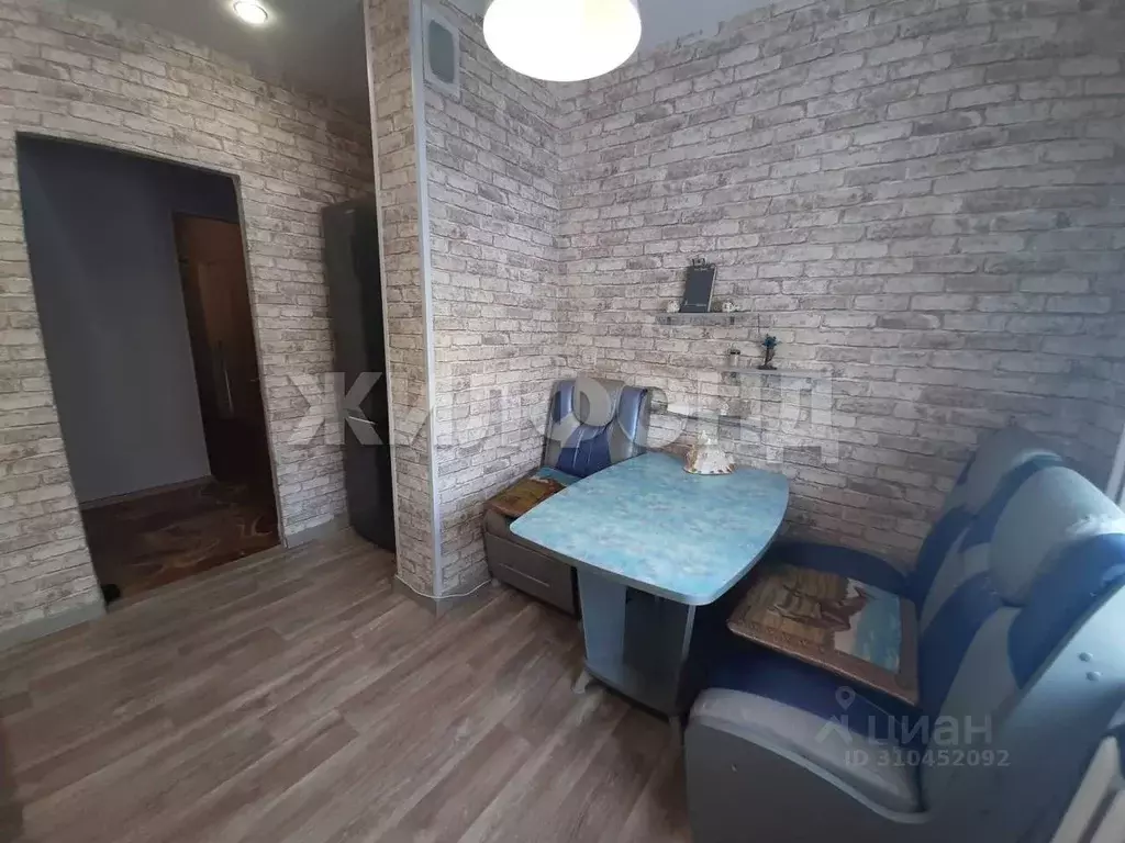 2-к кв. Ханты-Мансийский АО, Когалым Бакинская ул., 49 (57.0 м) - Фото 0