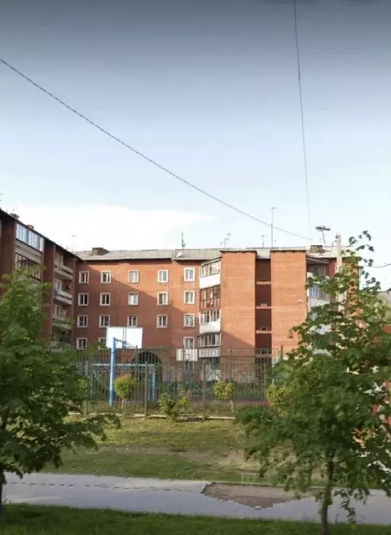 2-к кв. Иркутская область, Иркутск ул. Мира, 120 (50.0 м) - Фото 0