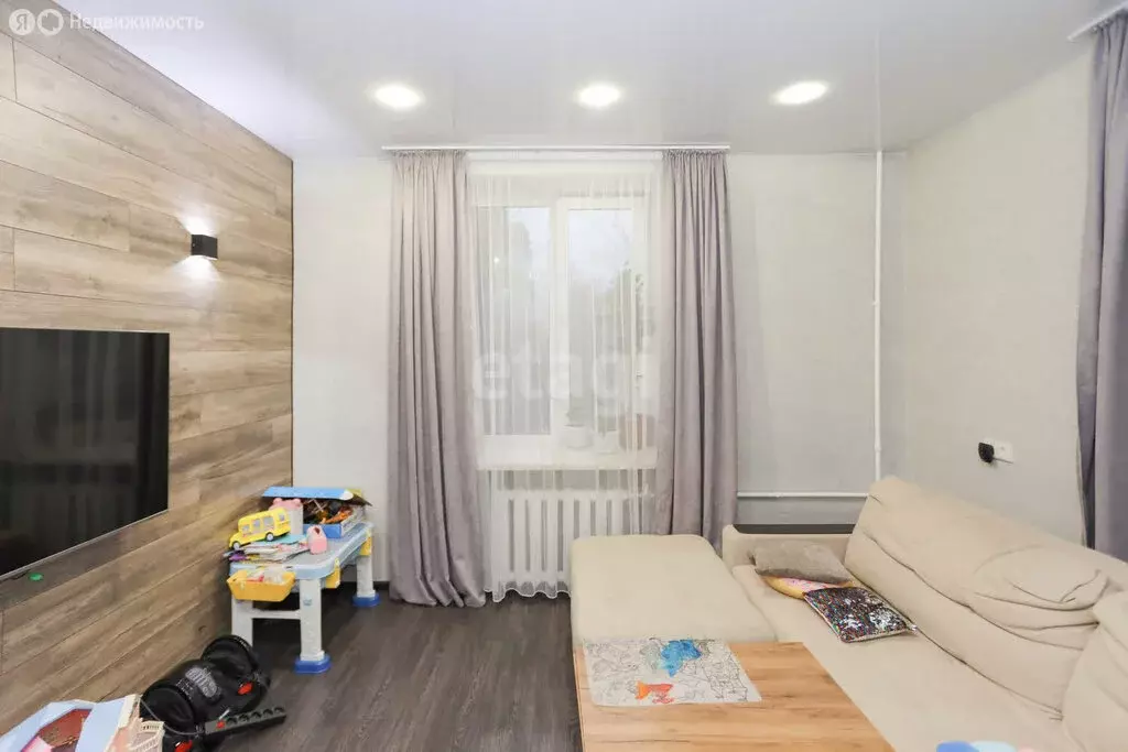 3-комнатная квартира: Ангарск, 80-й квартал, 4 (66.4 м) - Фото 1