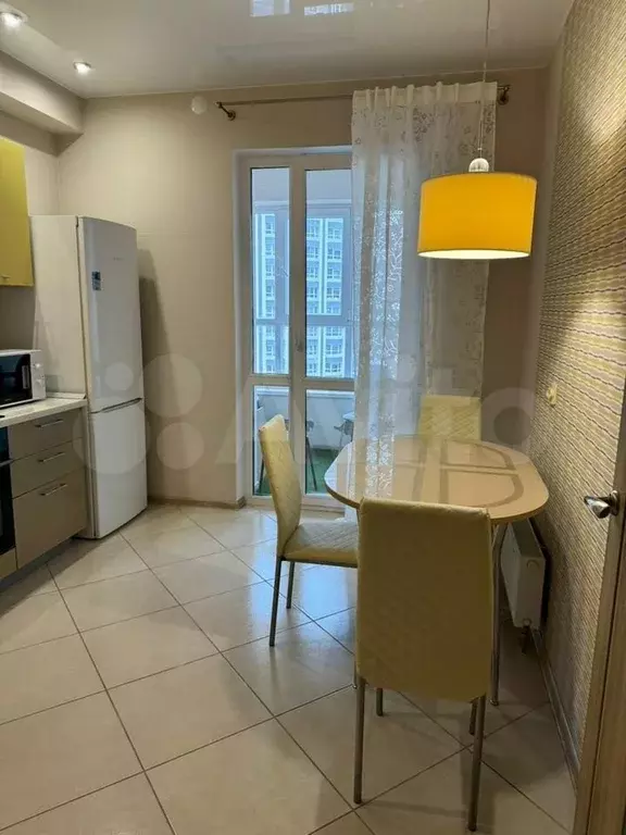 2-к. квартира, 65 м, 14/25 эт. - Фото 0