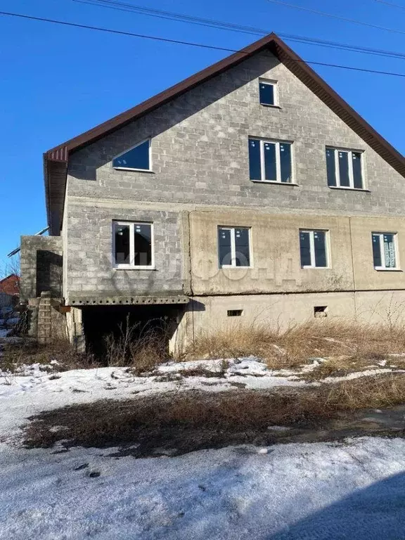 Дом в Белгородская область, Белгород пер. 1-й Лопанский, 5 (250 м) - Фото 1