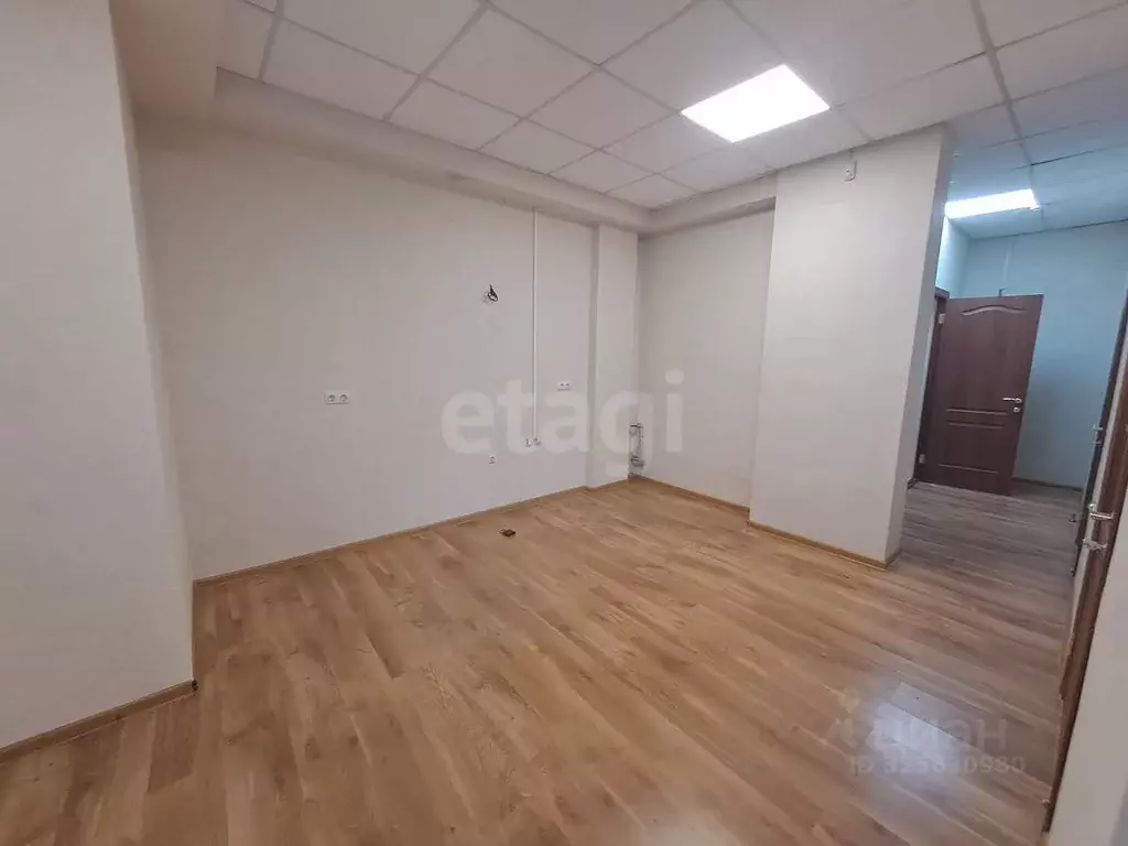 Офис в Севастополь ул. Руднева, 28В (54 м) - Фото 2