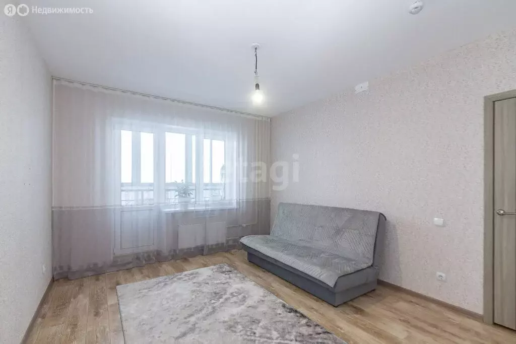 2-комнатная квартира: Омск, 21-я Амурская улица, 77 (77.8 м) - Фото 1