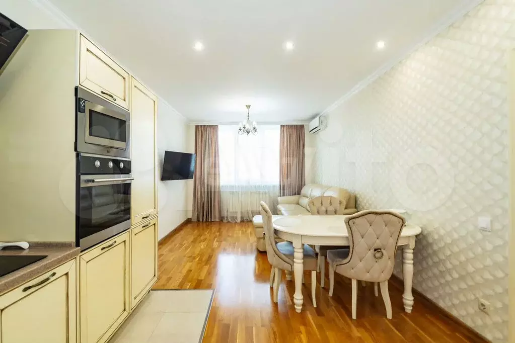 3-к. квартира, 70 м, 14/20 эт. - Фото 0