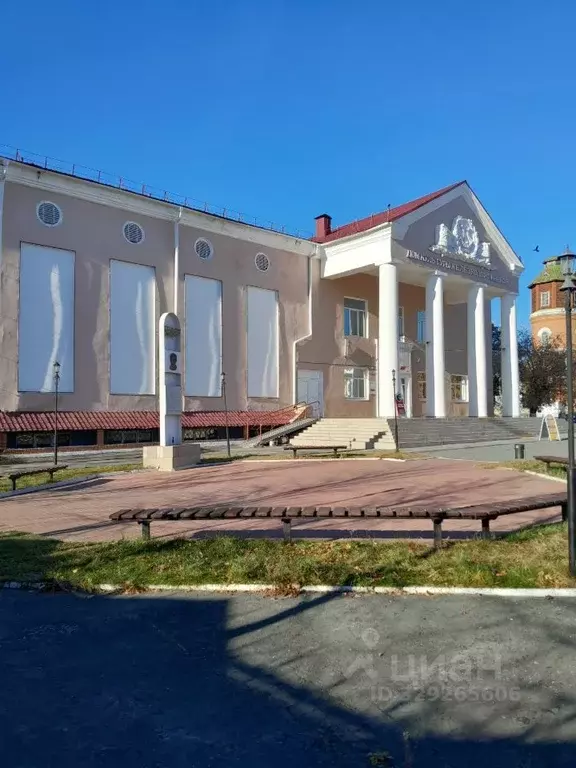 Торговая площадь в Курганская область, Курган пл. Имени В.М. Слосмана, ... - Фото 1