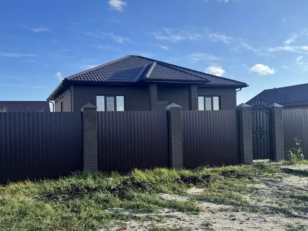 Дом в Белгородская область, Белгородский район, Разумное рп, ... - Фото 1