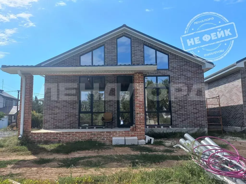 Дом в Ростовская область, Азовский район, Елизаветинское с/пос, Курган ... - Фото 1