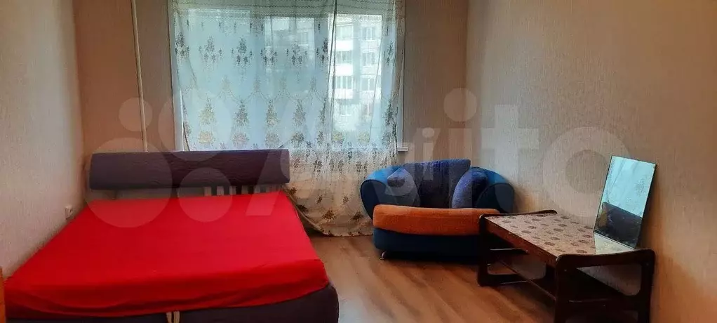 Комната 8 м в 4-к., 2/9 эт. - Фото 1