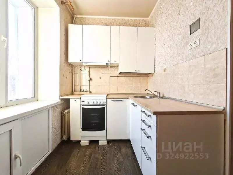 3-к кв. Омская область, Омск Московка мкр, ул. Молодогвардейская, 57 ... - Фото 1