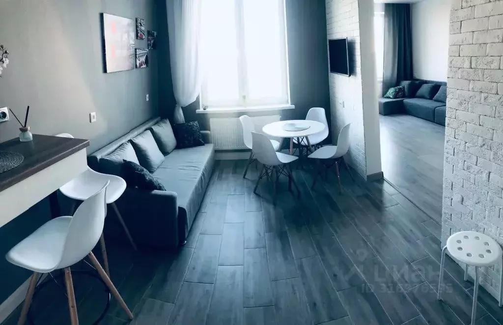 2-к кв. Санкт-Петербург ул. Маршала Казакова, 72к1с1 (65.0 м) - Фото 1